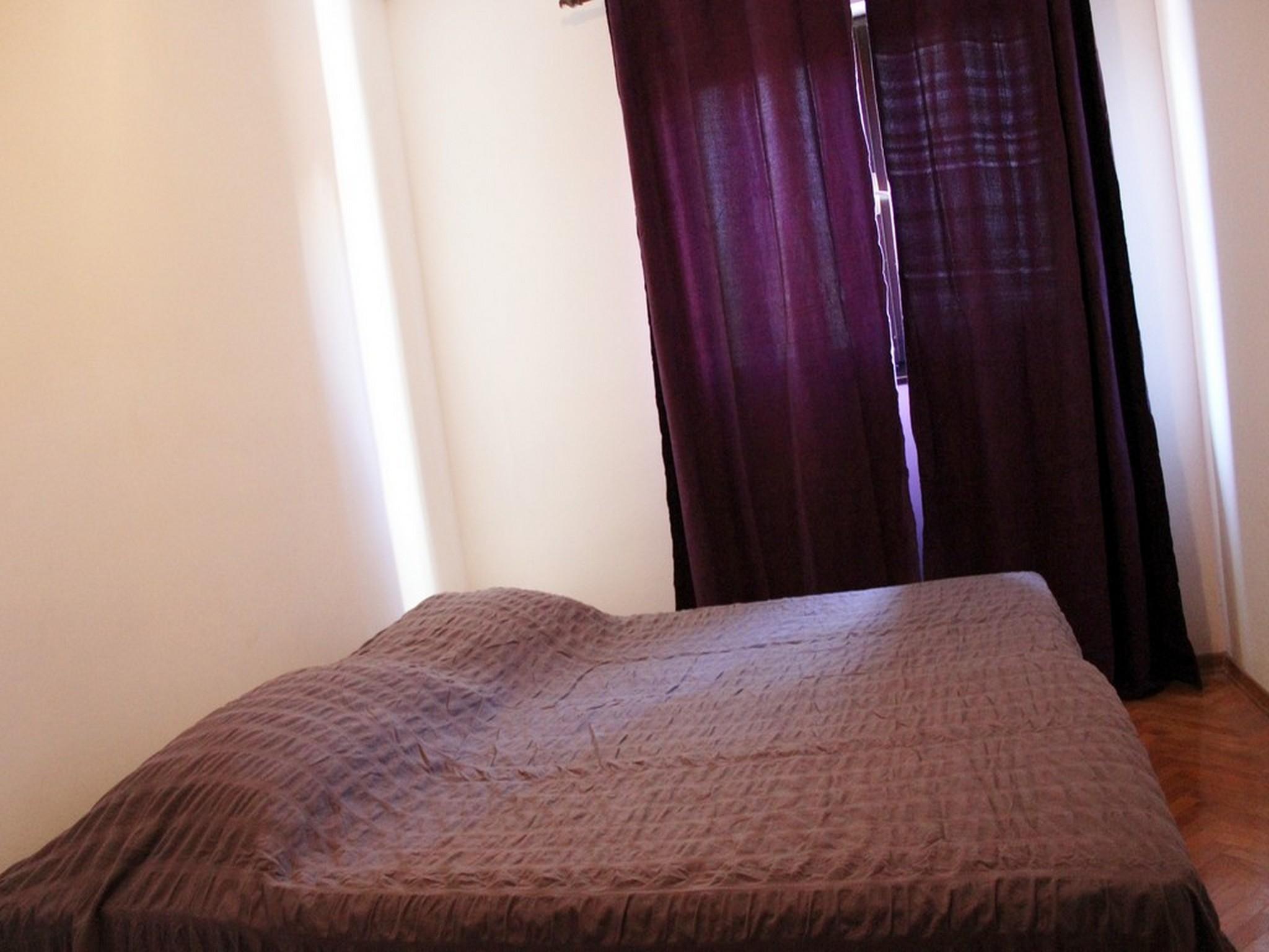 Kike Apartment Split