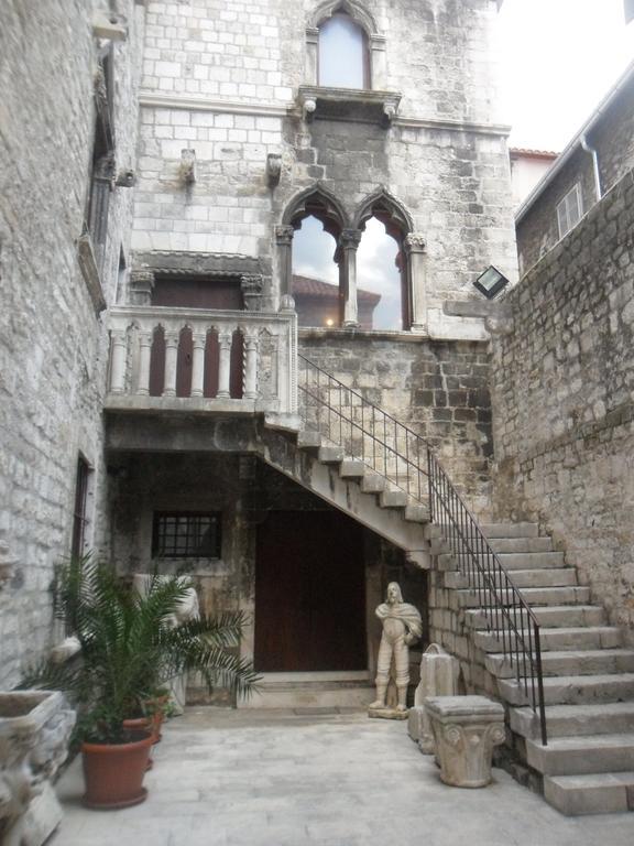 Kike&ana Apartment Split